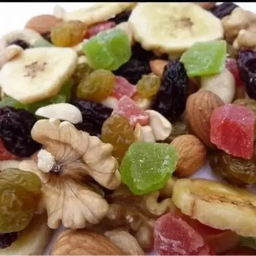 mix-banana-fruta-abrillantada Mix tropical (castañas de cajú, nueces, almendras, maní, pasas de uva, papaya y banana)